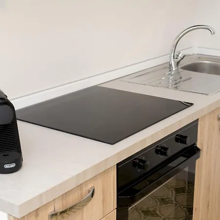 Zaffiro 1 * 托雷拉皮罗