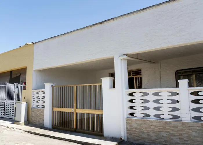 Zaffiro 1 アパート *